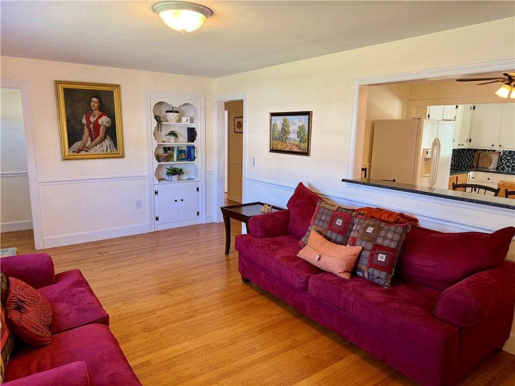 Single Family Residence at 8 Wheeler Avenue, Bristol, photo 4 of 23
