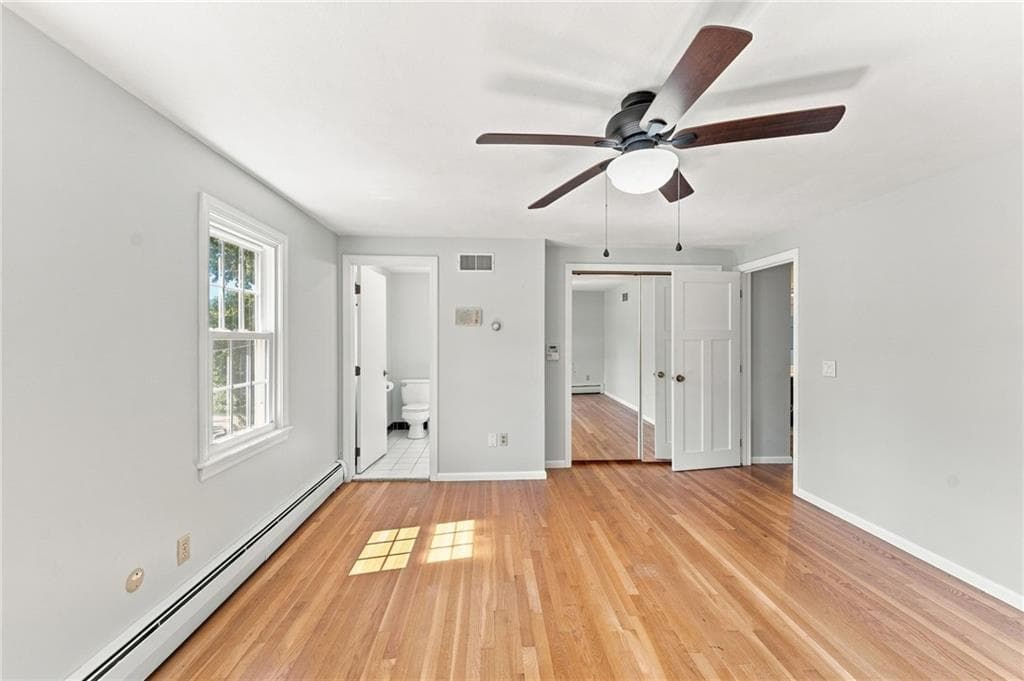 Single Family Residence at 33 Old Oak Drive, Warwick, photo 40 of 47