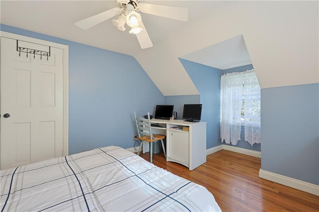 Single Family Residence at 166 Puritan Drive, Warwick, photo 22 of 35