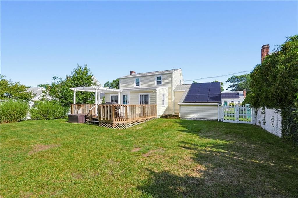 Single Family Residence at 166 Puritan Drive, Warwick, photo 32 of 35