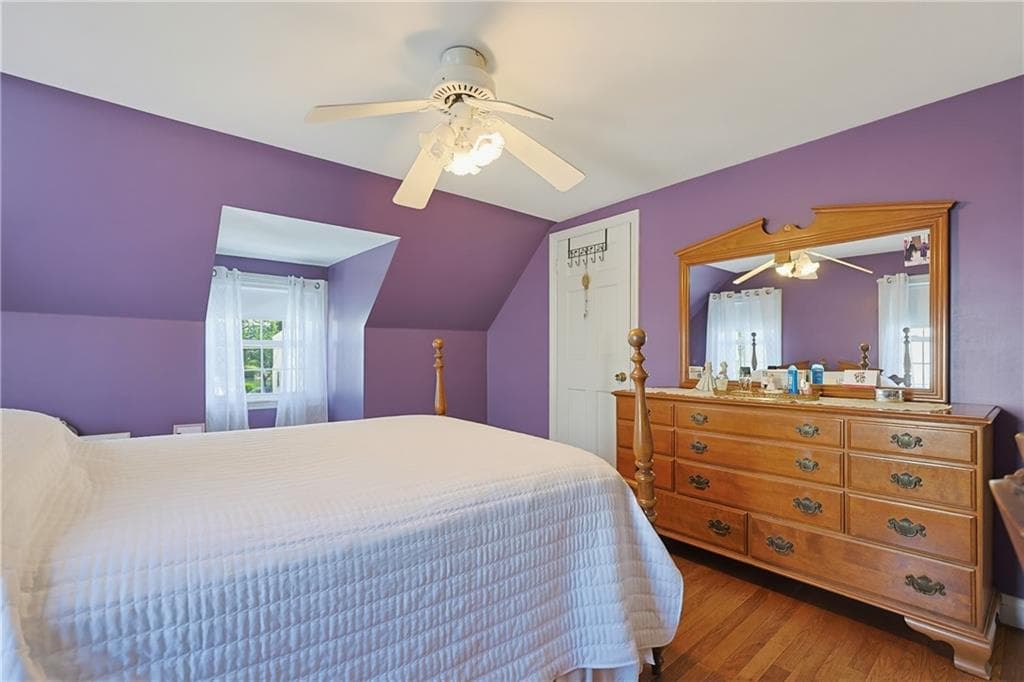 Single Family Residence at 166 Puritan Drive, Warwick, photo 20 of 35