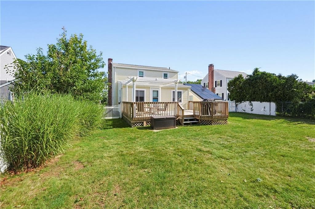 Single Family Residence at 166 Puritan Drive, Warwick, photo 30 of 35