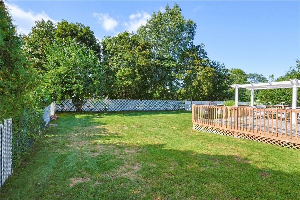 Single Family Residence at 166 Puritan Drive, Warwick, photo 33 of 35