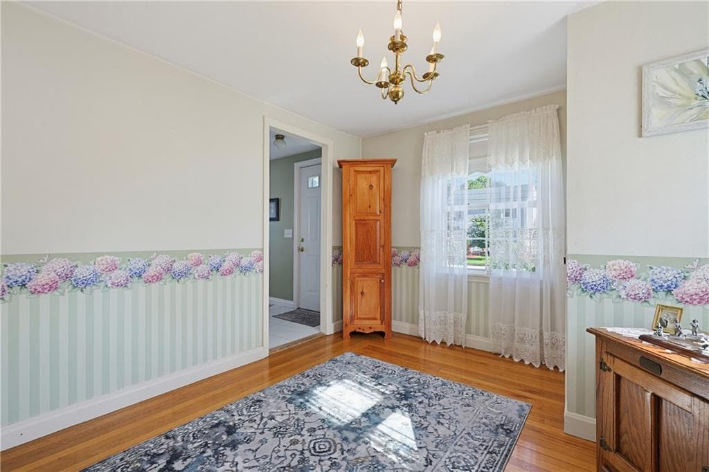 Single Family Residence at 166 Puritan Drive, Warwick, photo 14 of 35