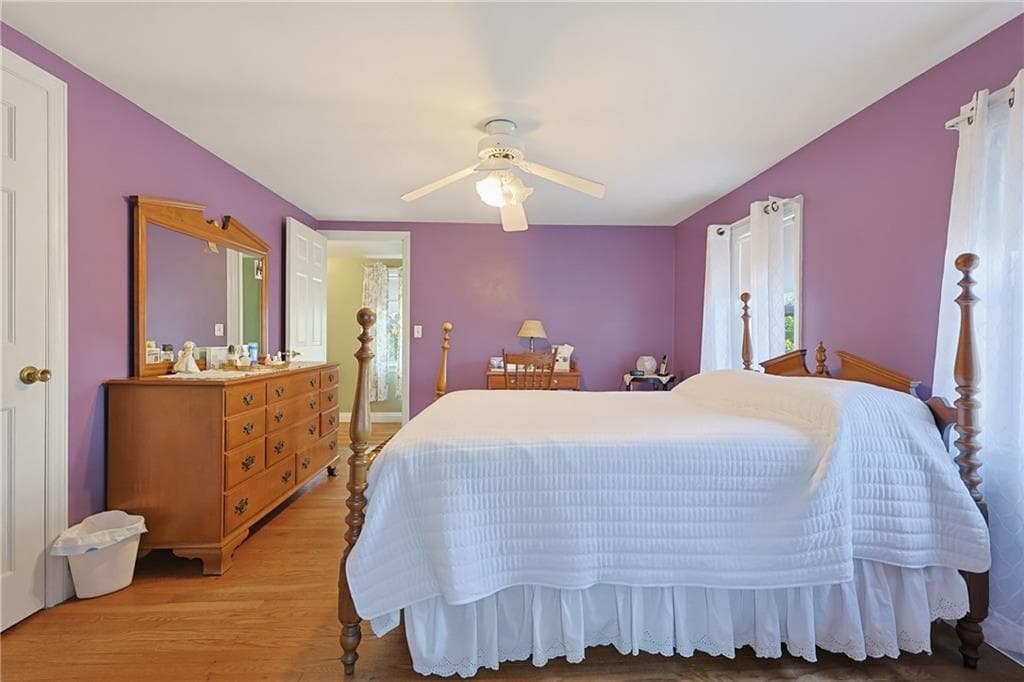 Single Family Residence at 166 Puritan Drive, Warwick, photo 18 of 35