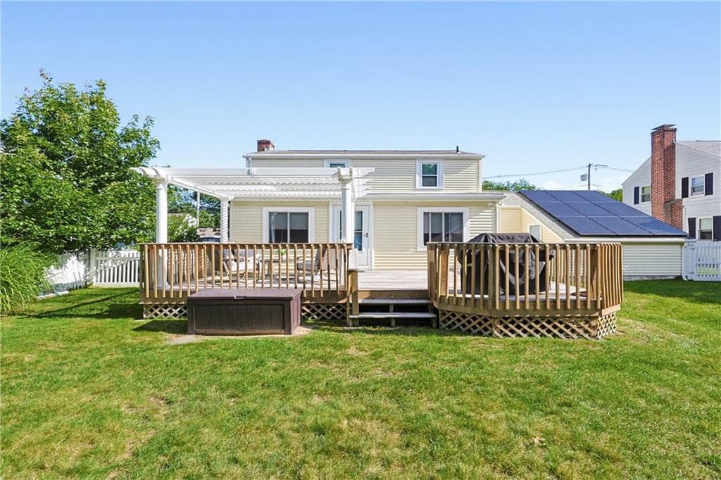 Single Family Residence at 166 Puritan Drive, Warwick, photo 29 of 35