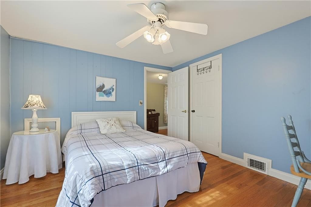 Single Family Residence at 166 Puritan Drive, Warwick, photo 21 of 35