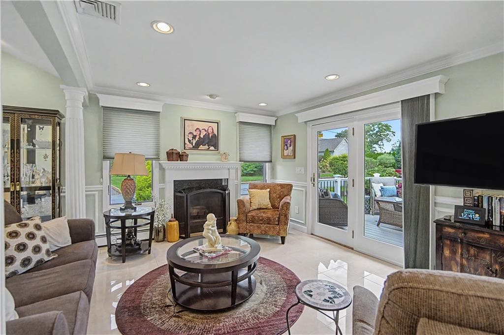 Single Family Residence at 210 Wildflower Drive, Cranston, photo 23 of 40