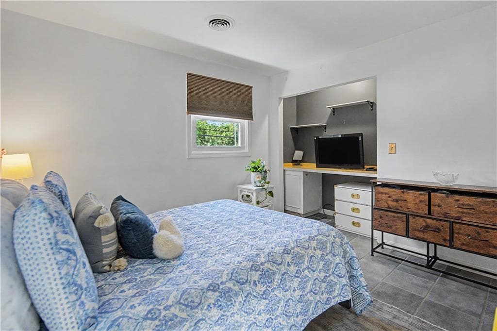Single Family Residence at 210 Wildflower Drive, Cranston, photo 13 of 40