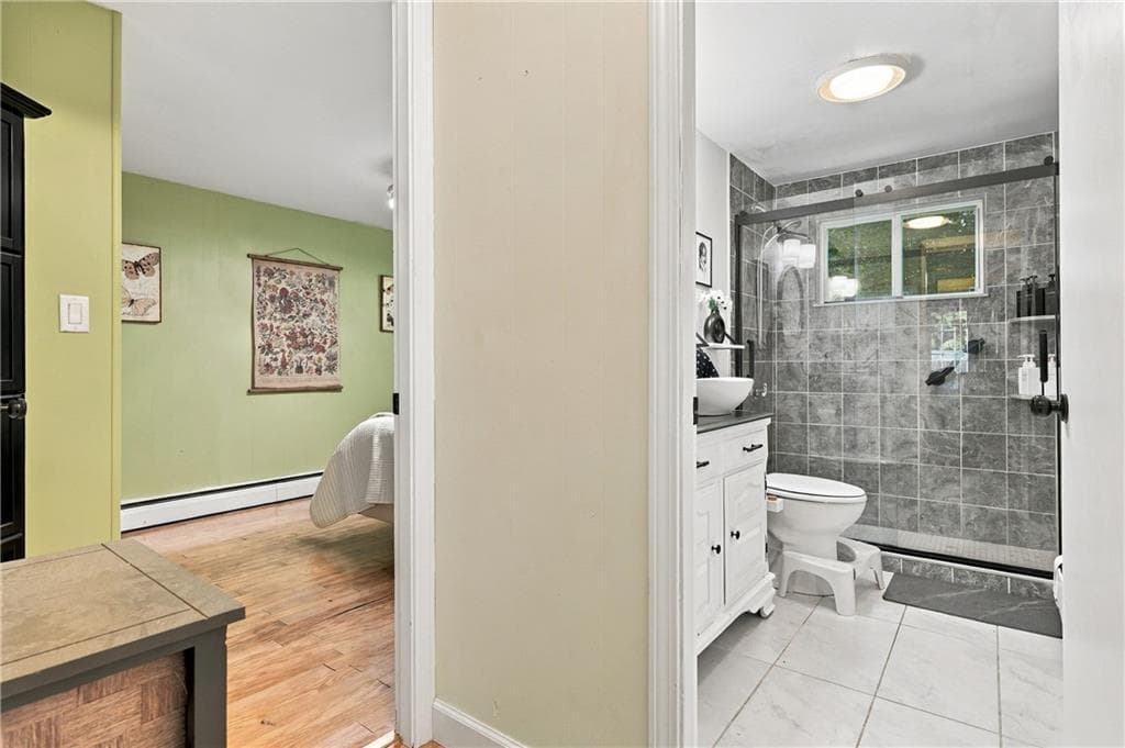 Single Family Residence at 7 White Pine Drive, Cumberland, photo 15 of 34
