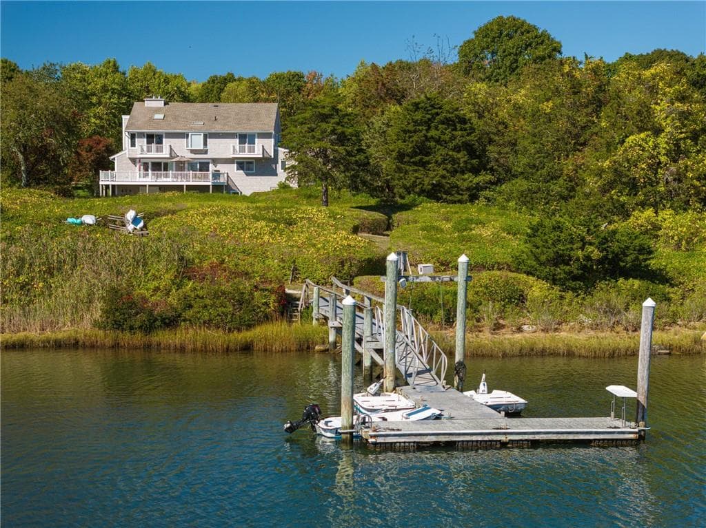Single Family Residence at 571 Camp Fuller Road, South Kingstown, photo 8 of 41