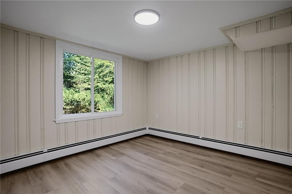 Single Family Residence at 23 Wildrose Court, Warwick, photo 36 of 50