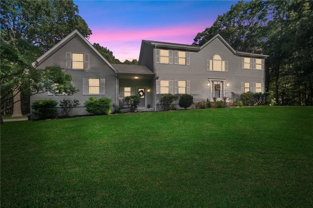 Single Family Residence at 99 Fresh Meadow Road, South Kingstown, photo 3 of 28