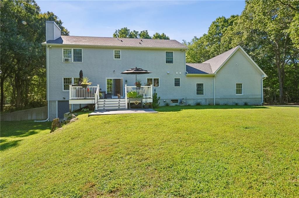 Single Family Residence at 99 Fresh Meadow Road, South Kingstown, photo 5 of 28