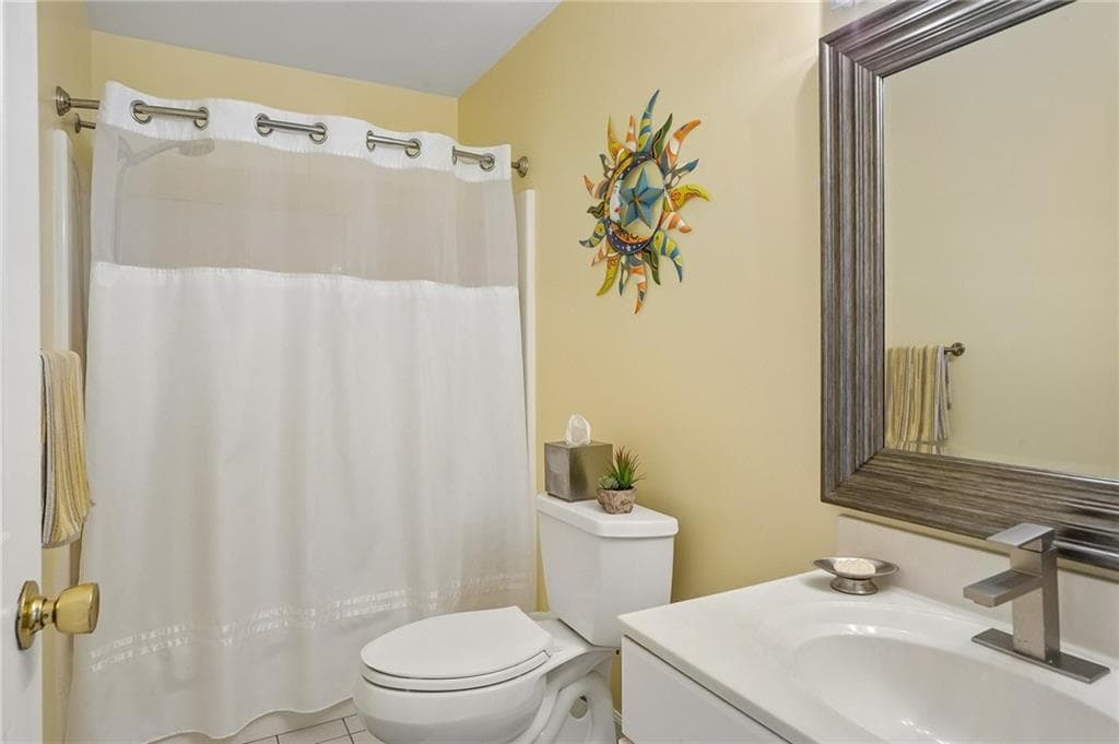 Single Family Residence at 99 Fresh Meadow Road, South Kingstown, photo 18 of 28