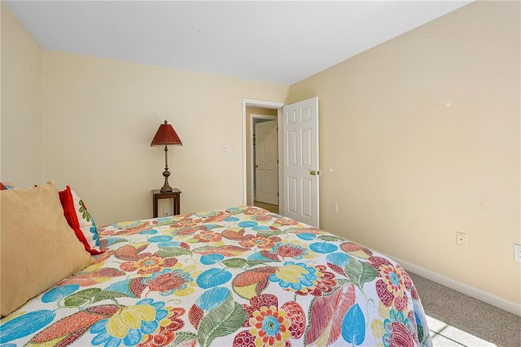 Single Family Residence at 99 Fresh Meadow Road, South Kingstown, photo 21 of 28