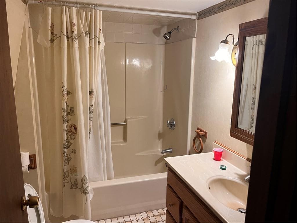 Multi Family at 1128 Great Road, Lincoln, photo 14 of 25