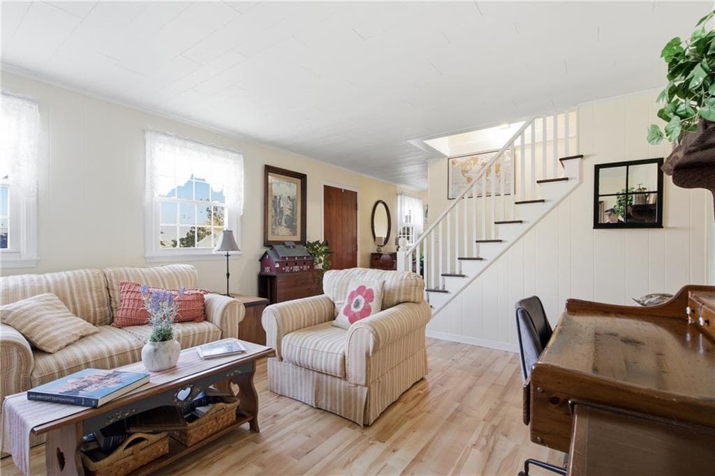 Single Family Residence at 11 Linda Avenue, Portsmouth, photo 20 of 34