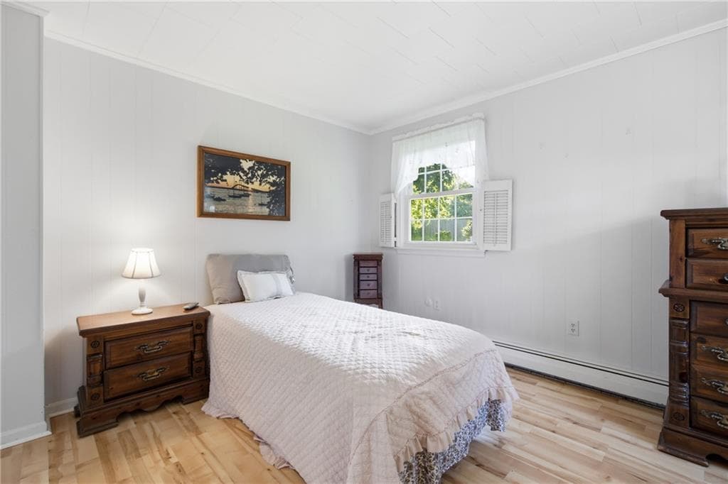 Single Family Residence at 11 Linda Avenue, Portsmouth, photo 24 of 34