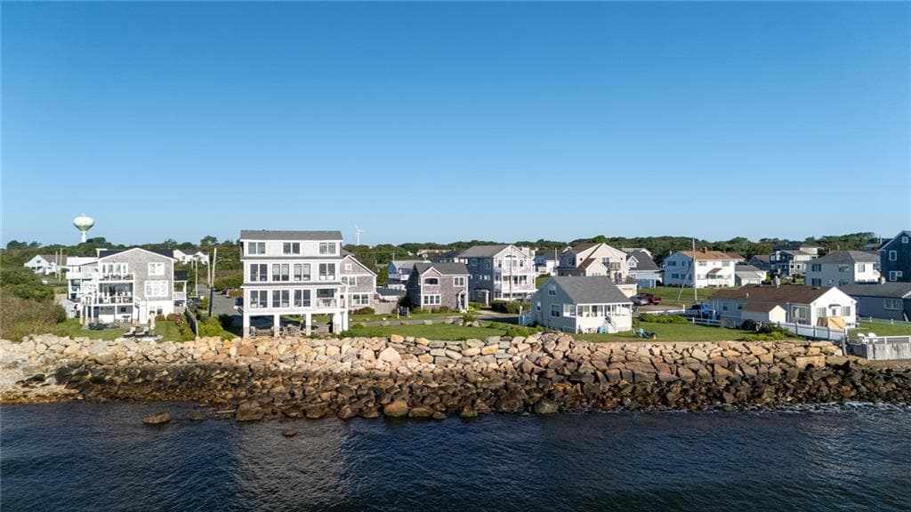 Single Family Residence at 29 Glenwood Avenue, Narragansett, photo 3 of 43