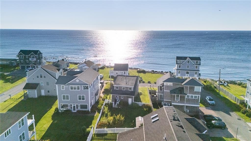 Single Family Residence at 29 Glenwood Avenue, Narragansett, photo 5 of 43