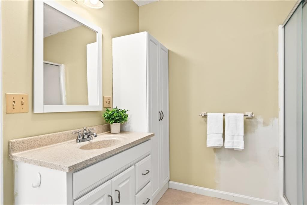 Single Family Residence at 29 Glenwood Avenue, Narragansett, photo 20 of 43