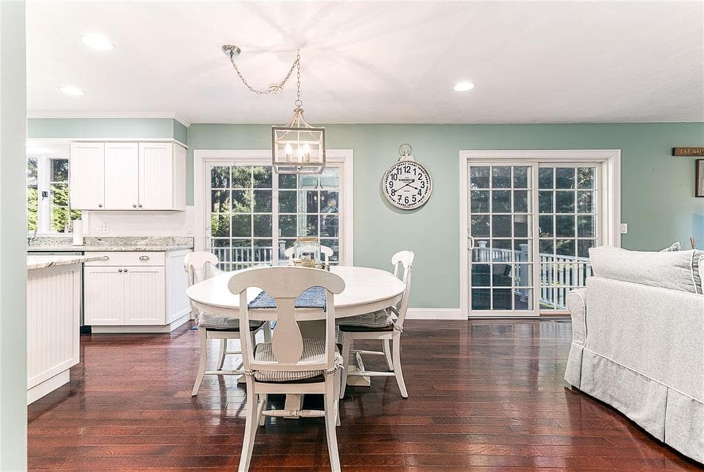 Single Family Residence at 46 Misty Oak Drive, East Greenwich, photo 17 of 40