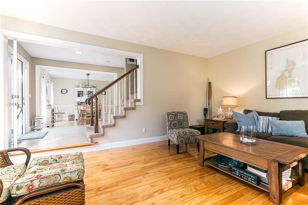 Single Family Residence at 46 Misty Oak Drive, East Greenwich, photo 16 of 40