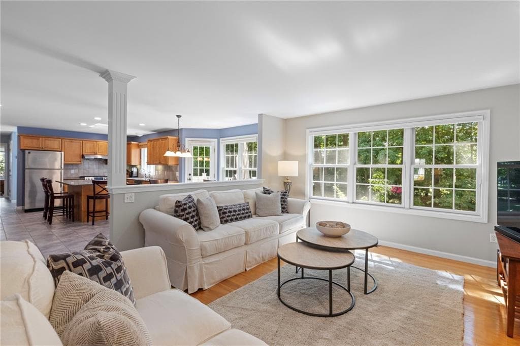 Single Family Residence at 38 Lindsay Lane, Cranston, photo 15 of 50