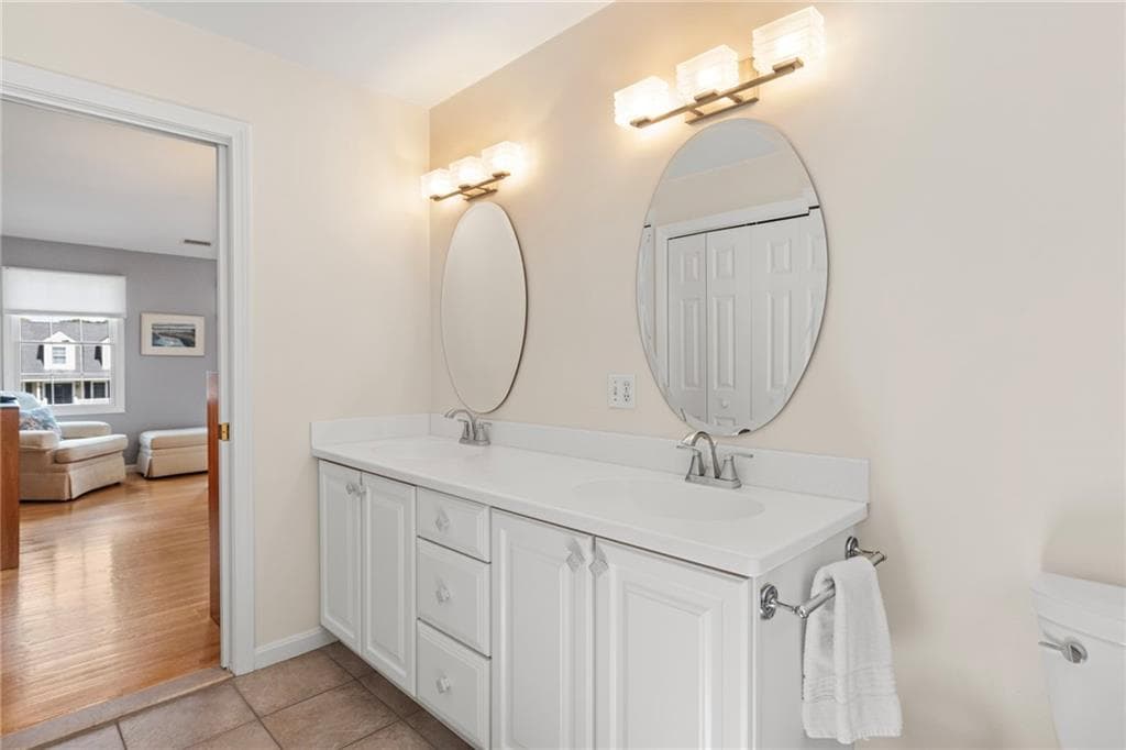 Single Family Residence at 38 Lindsay Lane, Cranston, photo 35 of 50