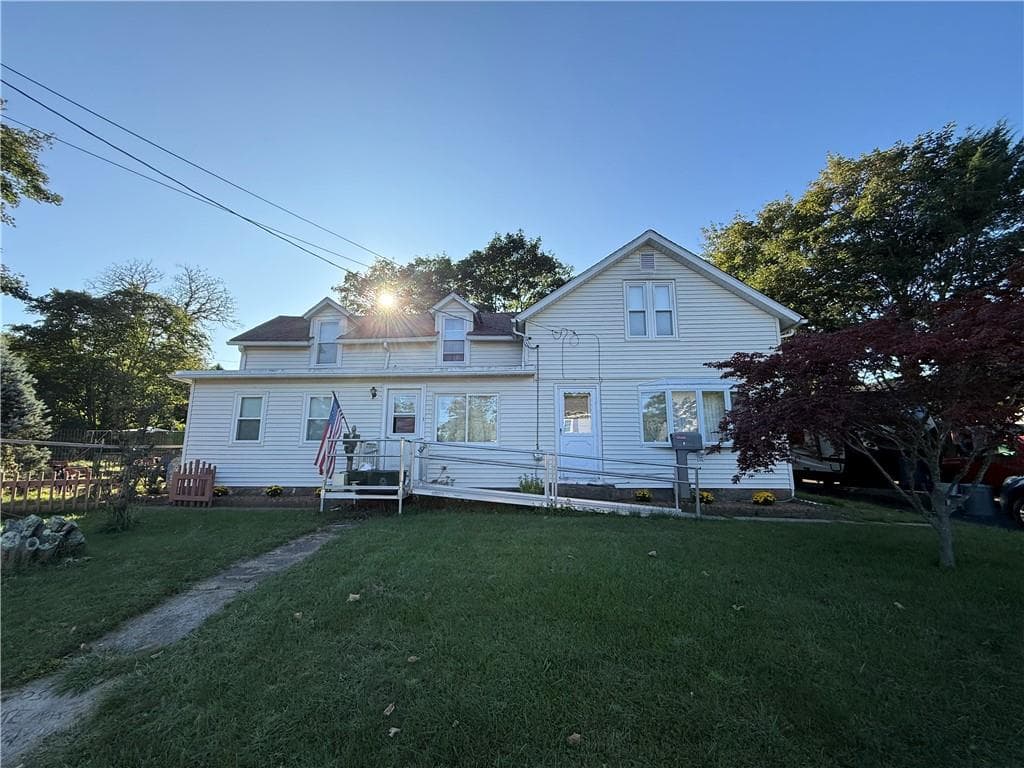 Single Family Residence at 8 Pike Street, South Kingstown, photo 2 of 14