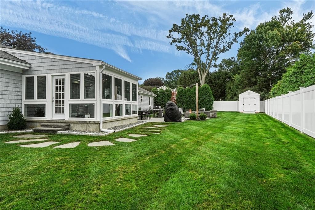 Single Family Residence at 39 Rolling Acres Drive, Cumberland, photo 24 of 25