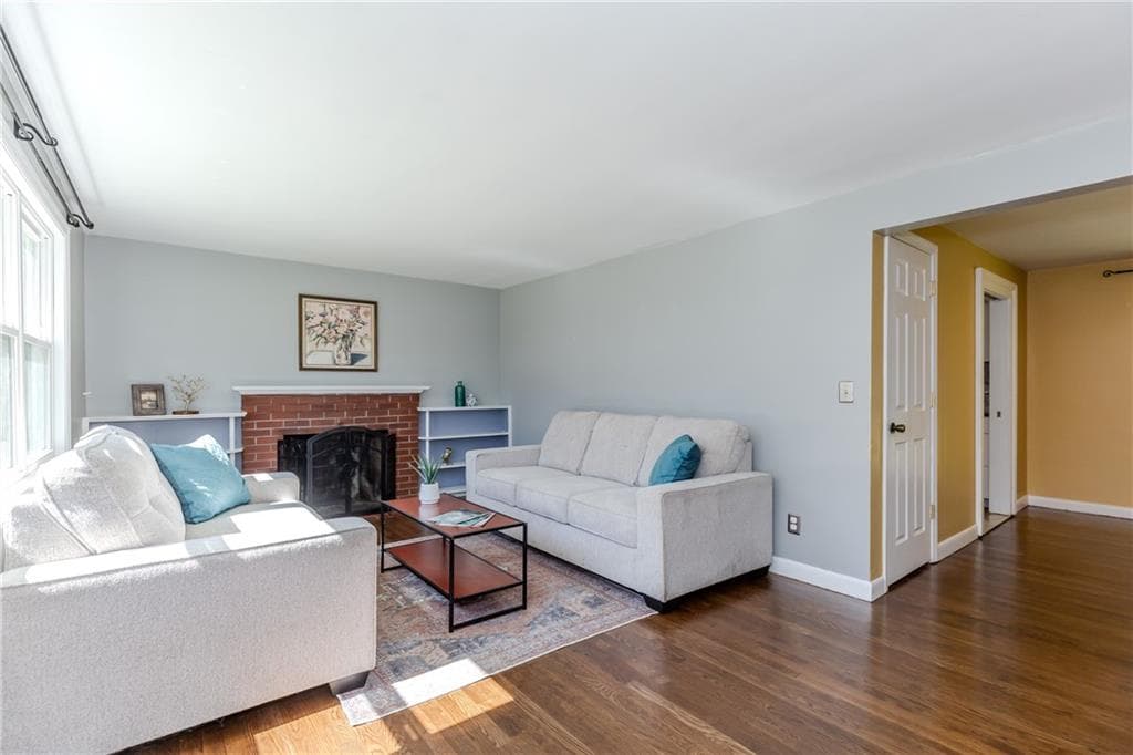 Single Family Residence at 116 Heritage Road, North Kingstown, photo 3 of 24