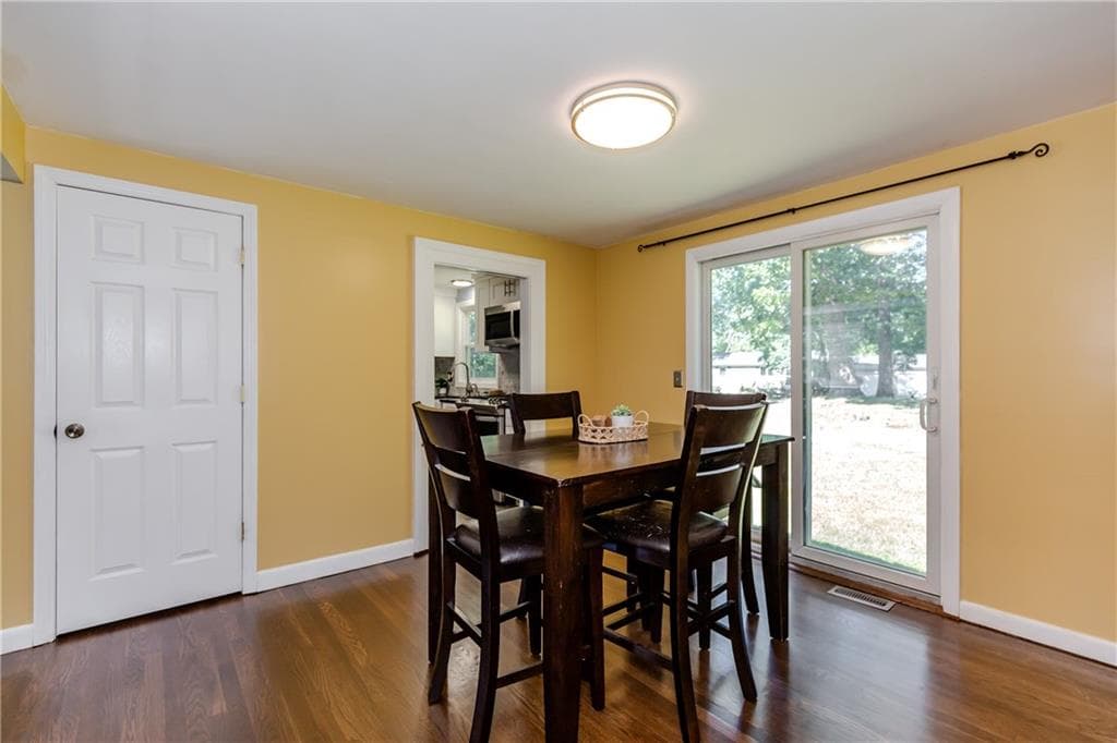 Single Family Residence at 116 Heritage Road, North Kingstown, photo 5 of 24