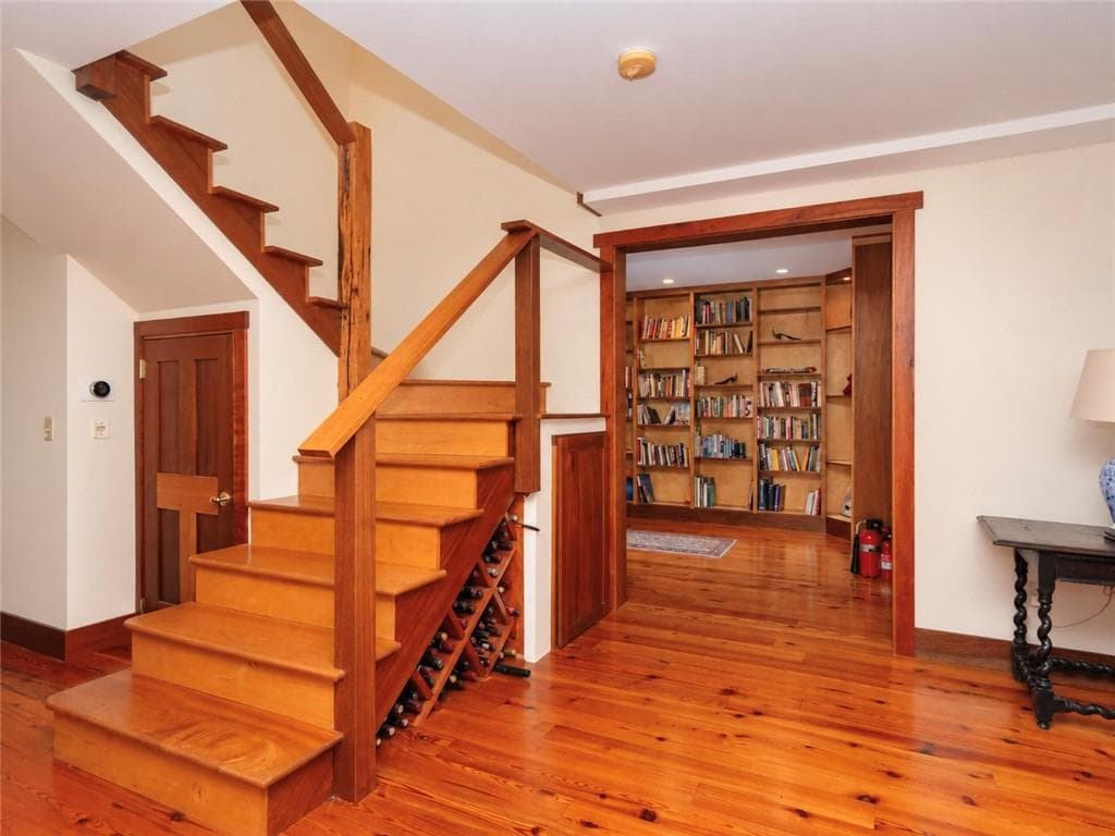 Single Family Residence at 210 Ferry Road, North Kingstown, photo 13 of 36
