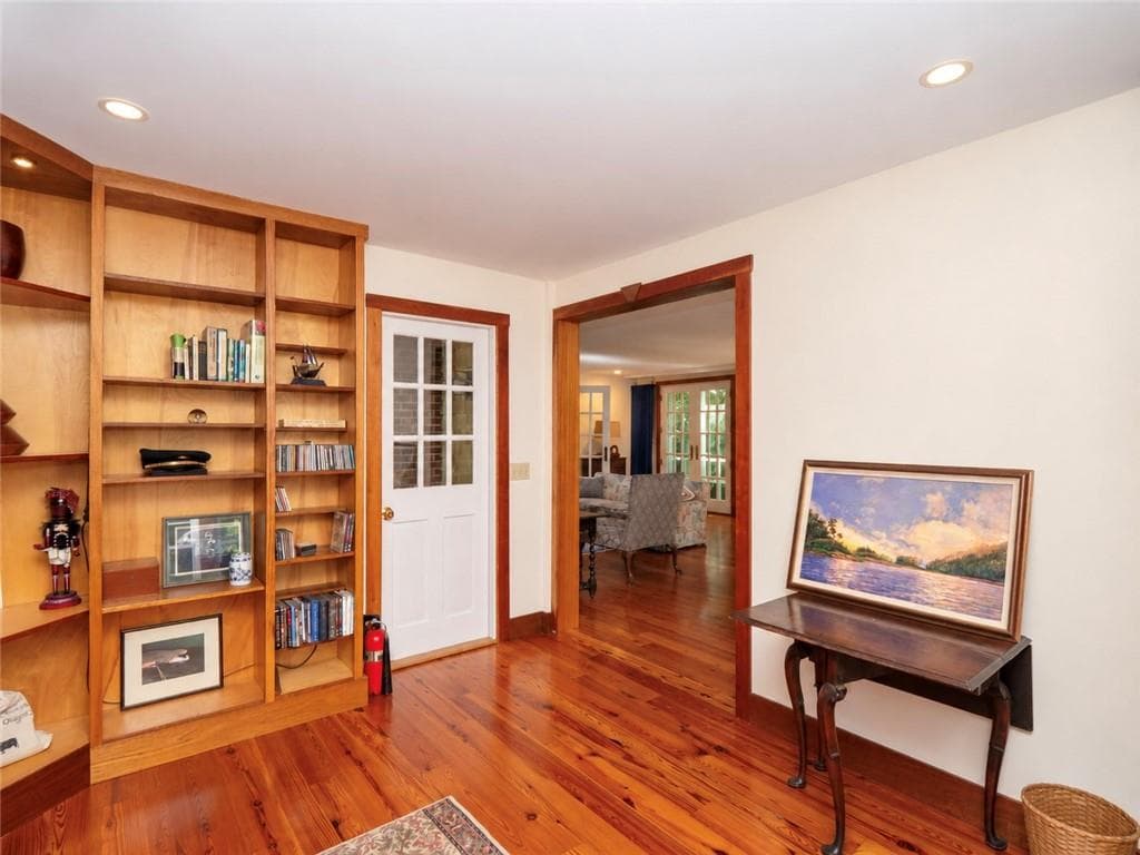 Single Family Residence at 210 Ferry Road, North Kingstown, photo 14 of 36