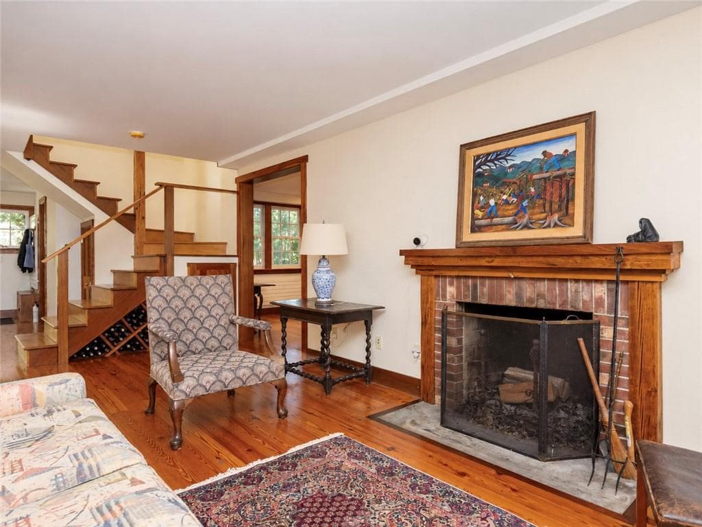 Single Family Residence at 210 Ferry Road, North Kingstown, photo 11 of 36