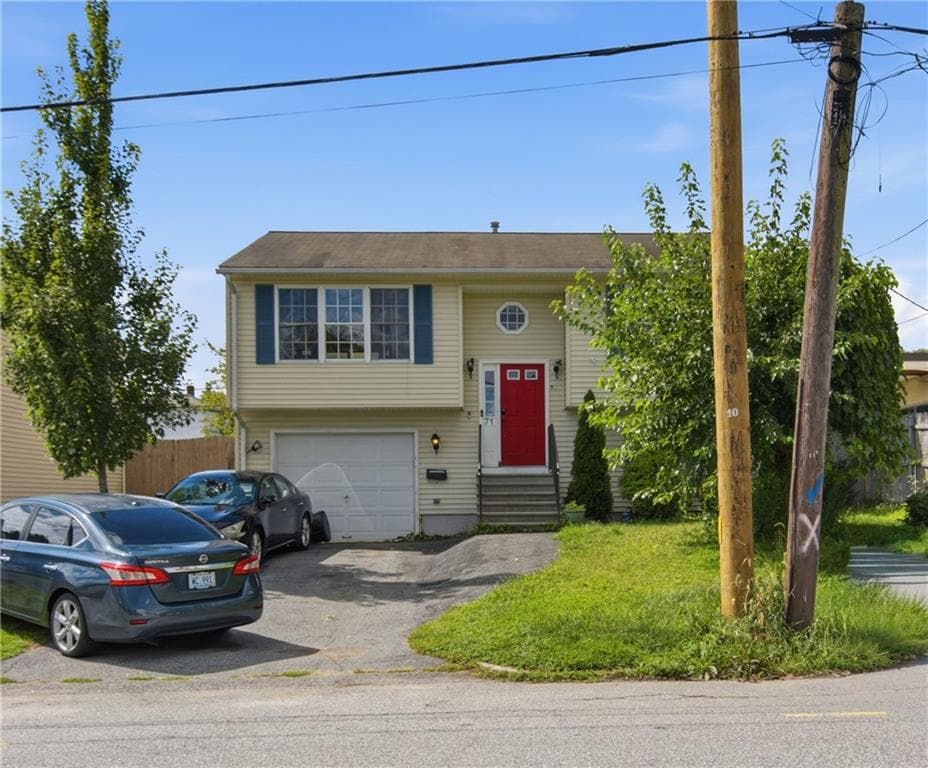 Single Family Residence at 71 Clemence Street, Cranston, photo 2 of 12
