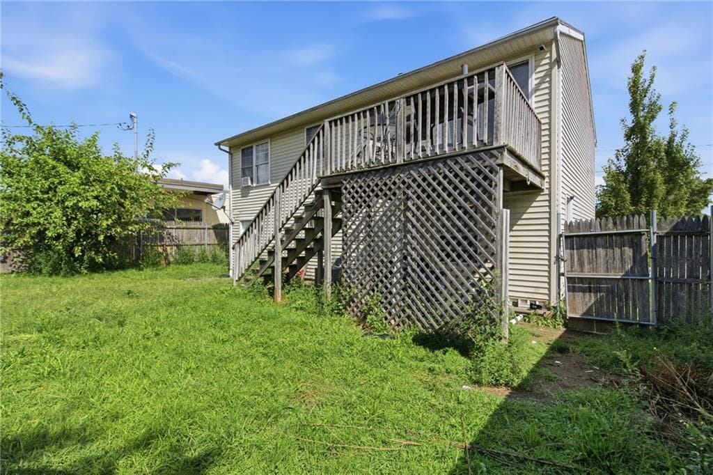 Single Family Residence at 71 Clemence Street, Cranston, photo 11 of 12