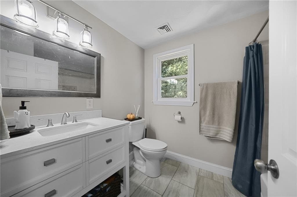 Single Family Residence at 118 Woodville Alton Road, Hopkinton, photo 20 of 41