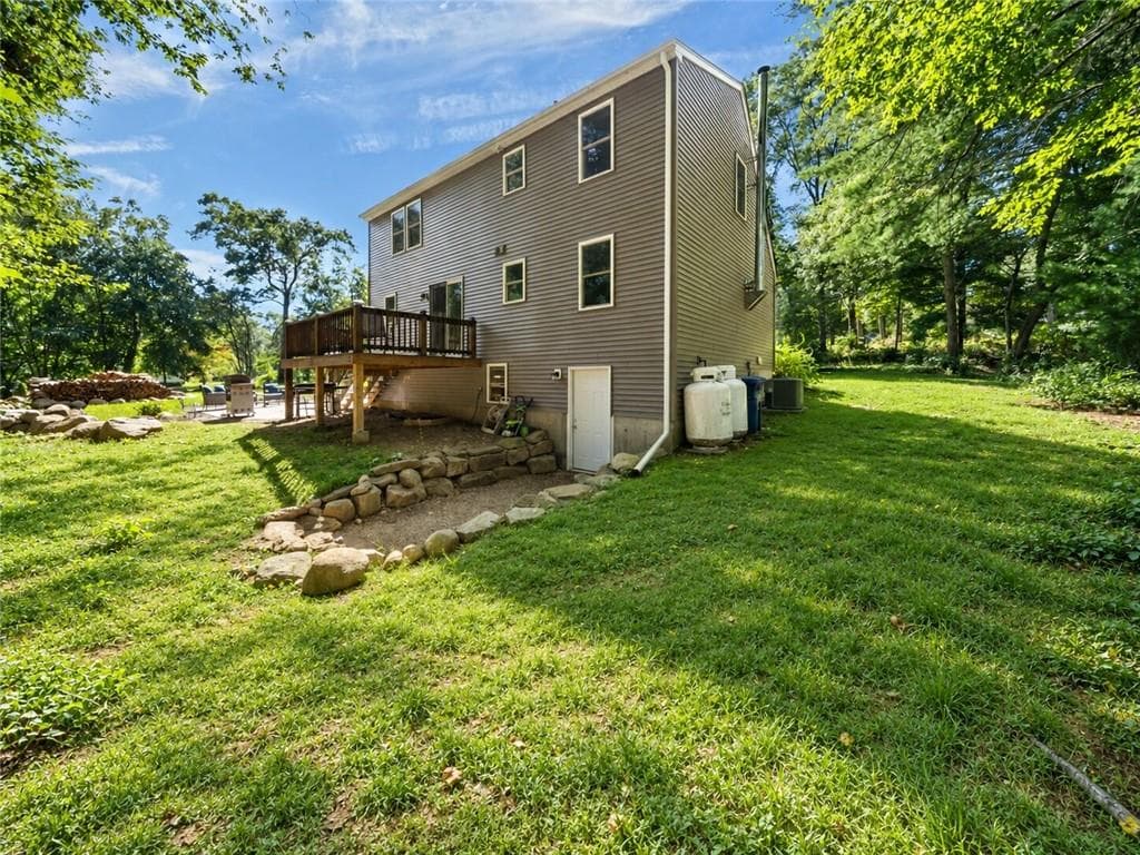 Single Family Residence at 118 Woodville Alton Road, Hopkinton, photo 34 of 41