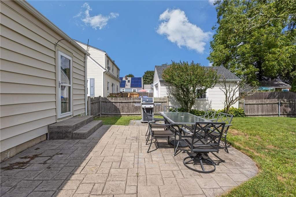 Single Family Residence at 36 Becker Avenue, East Providence, photo 27 of 30