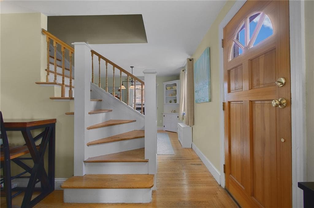 Single Family Residence at 36 Becker Avenue, East Providence, photo 6 of 30