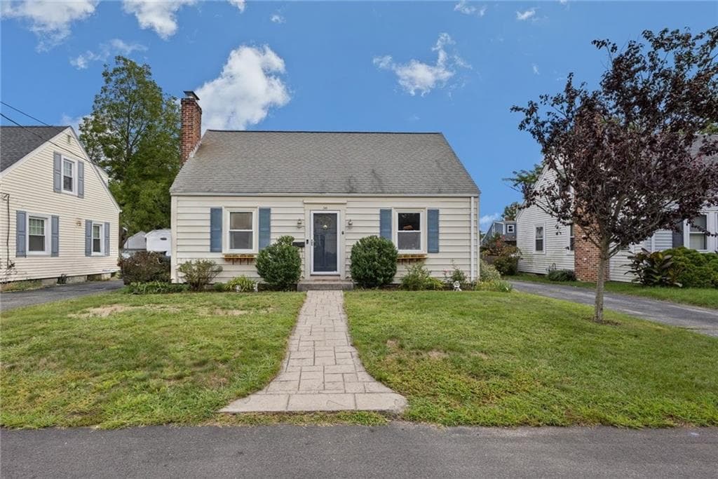 36 Becker Avenue