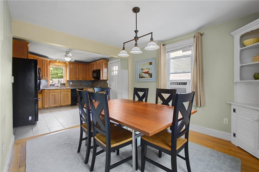 Single Family Residence at 36 Becker Avenue, East Providence, photo 11 of 30