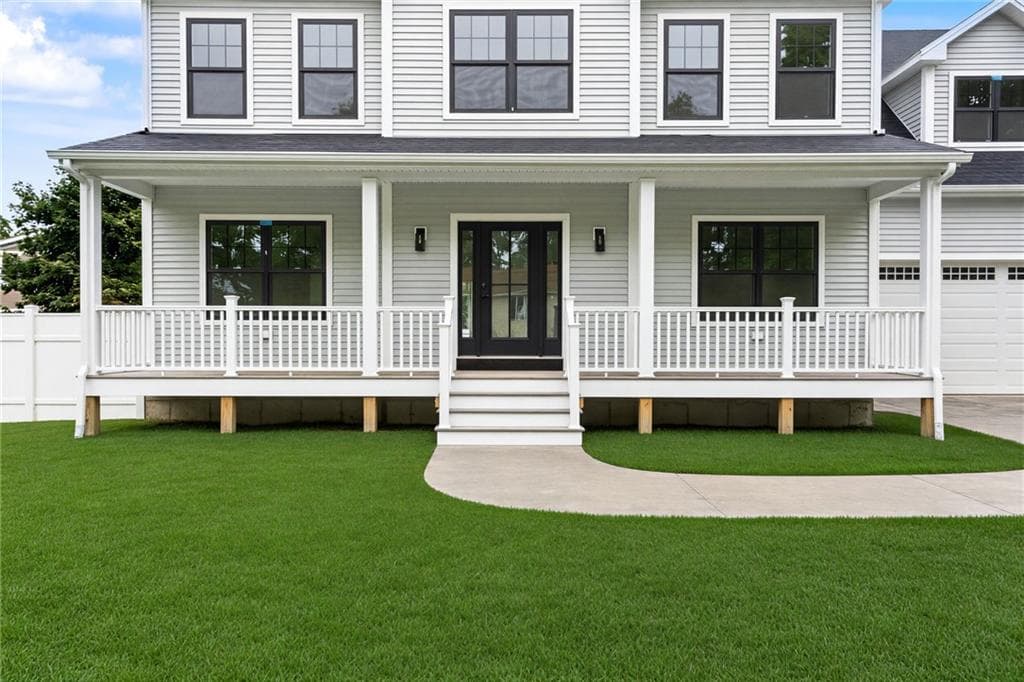 Single Family Residence at 26 Carpenter Avenue, Barrington, photo 2 of 40
