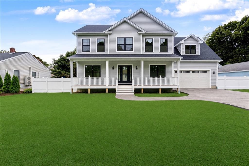 26 Carpenter Avenue