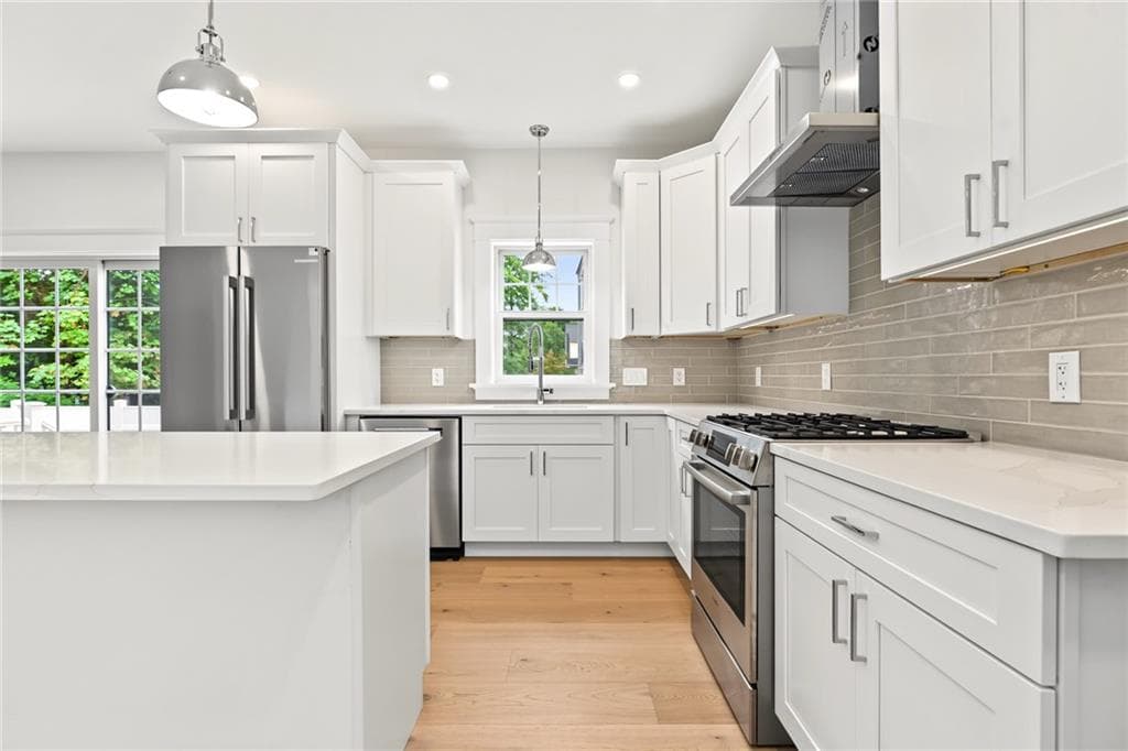Single Family Residence at 26 Carpenter Avenue, Barrington, photo 9 of 40