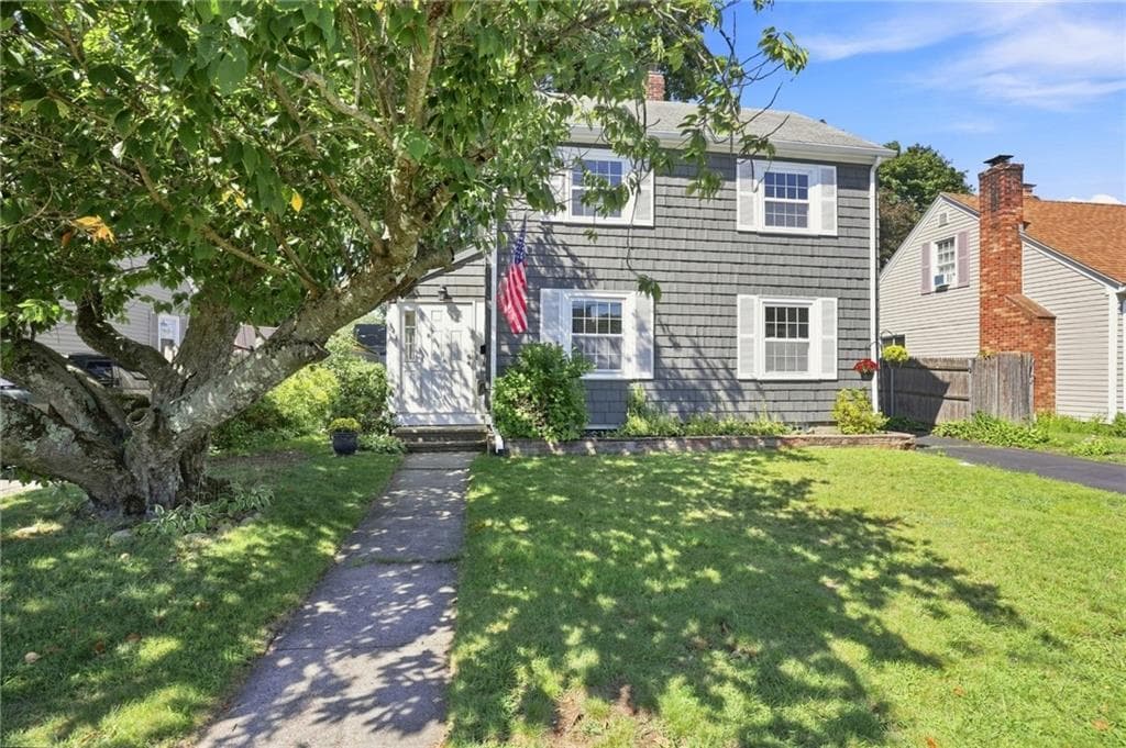 Single Family Residence at 141 Rosemere Road, Pawtucket, photo 2 of 36