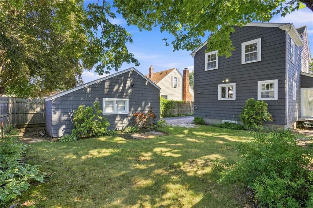 Single Family Residence at 141 Rosemere Road, Pawtucket, photo 34 of 36
